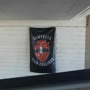 Lazy Bones Crew Flagge Compress Your Feelings